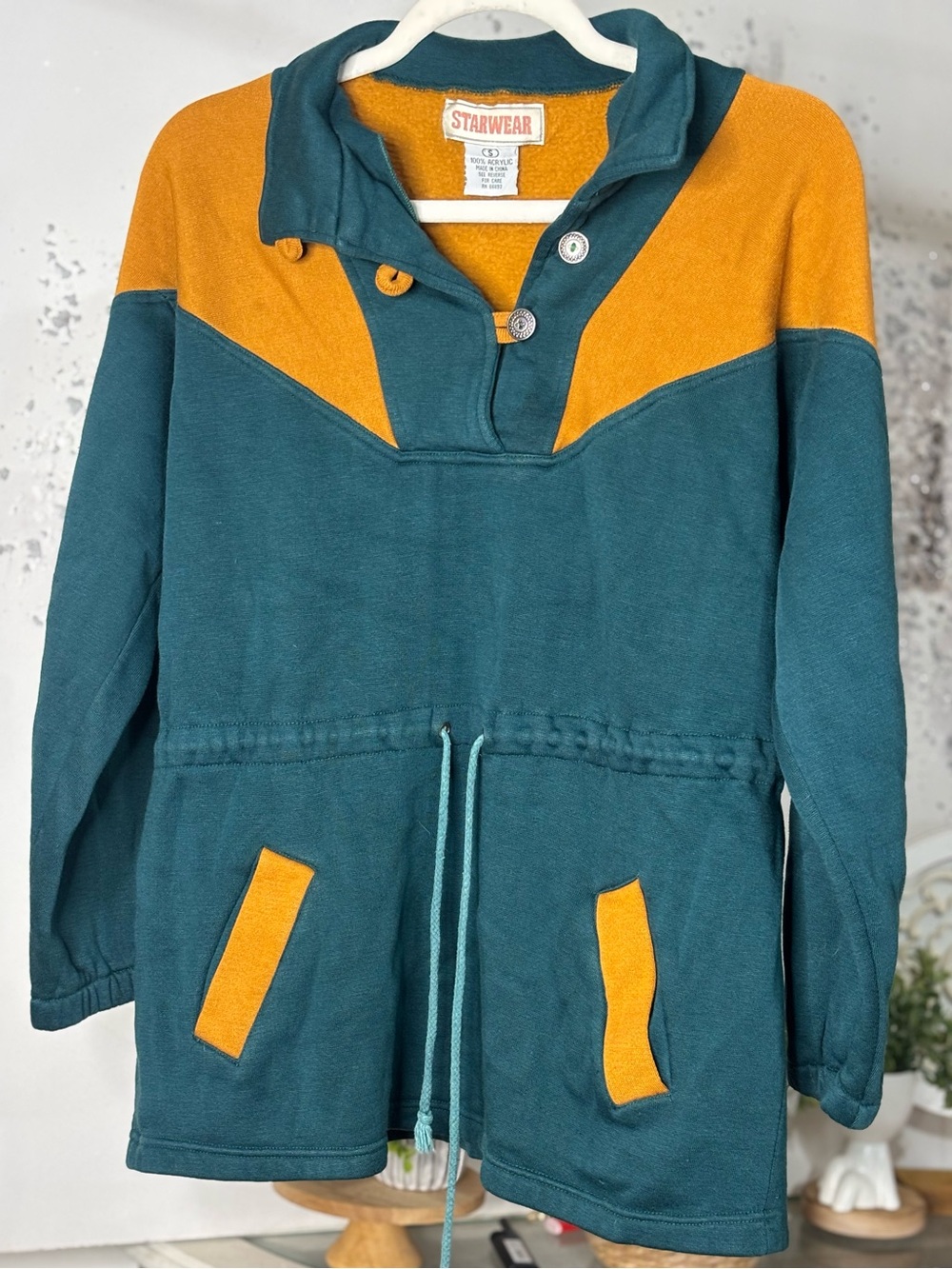 Vintage Starwear Color-block Pullover